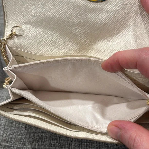 Coach Bag Cream Leather Wallet Gold Chain Crossbody - Picture 12 of 17